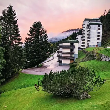 Cosy Au Pied Des Pistes 150m & Loggia Vue Montagne Apartman *